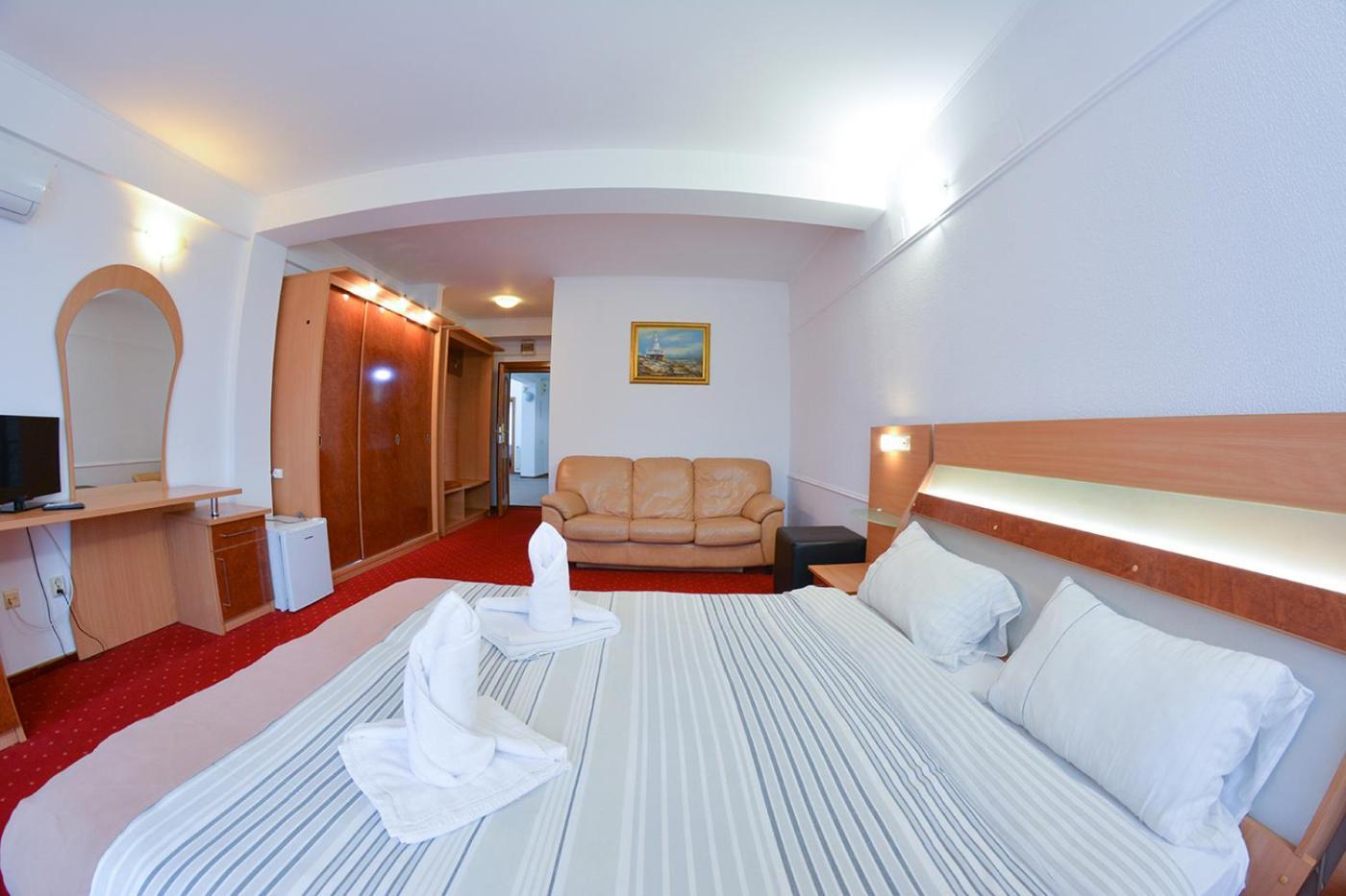Pensiune Valentina Hotell Râmnicu Vâlcea Exteriör bild