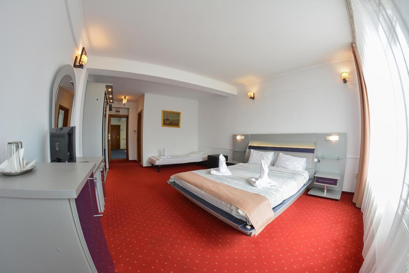 Pensiune Valentina Hotell Râmnicu Vâlcea Exteriör bild
