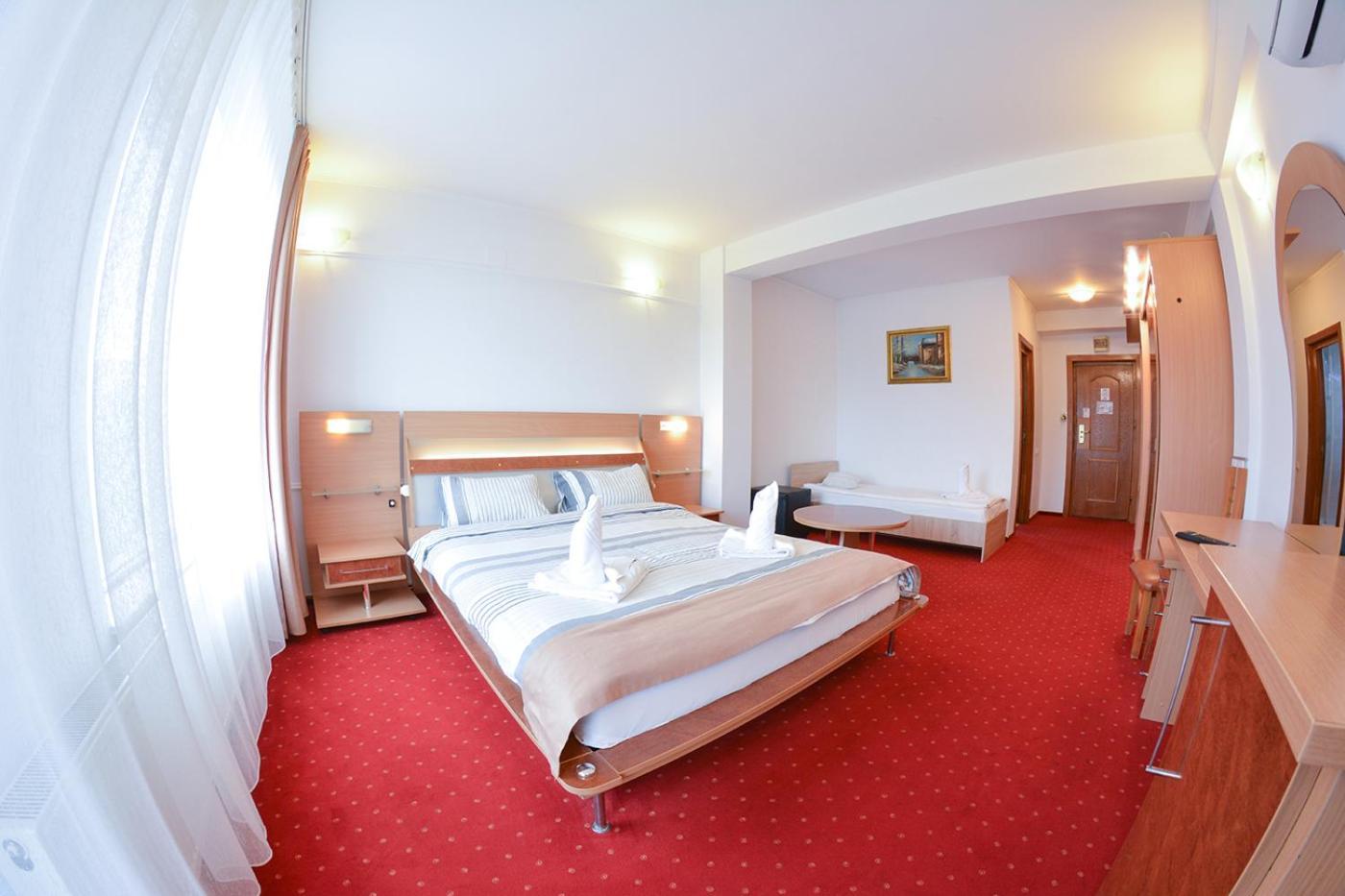 Pensiune Valentina Hotell Râmnicu Vâlcea Exteriör bild